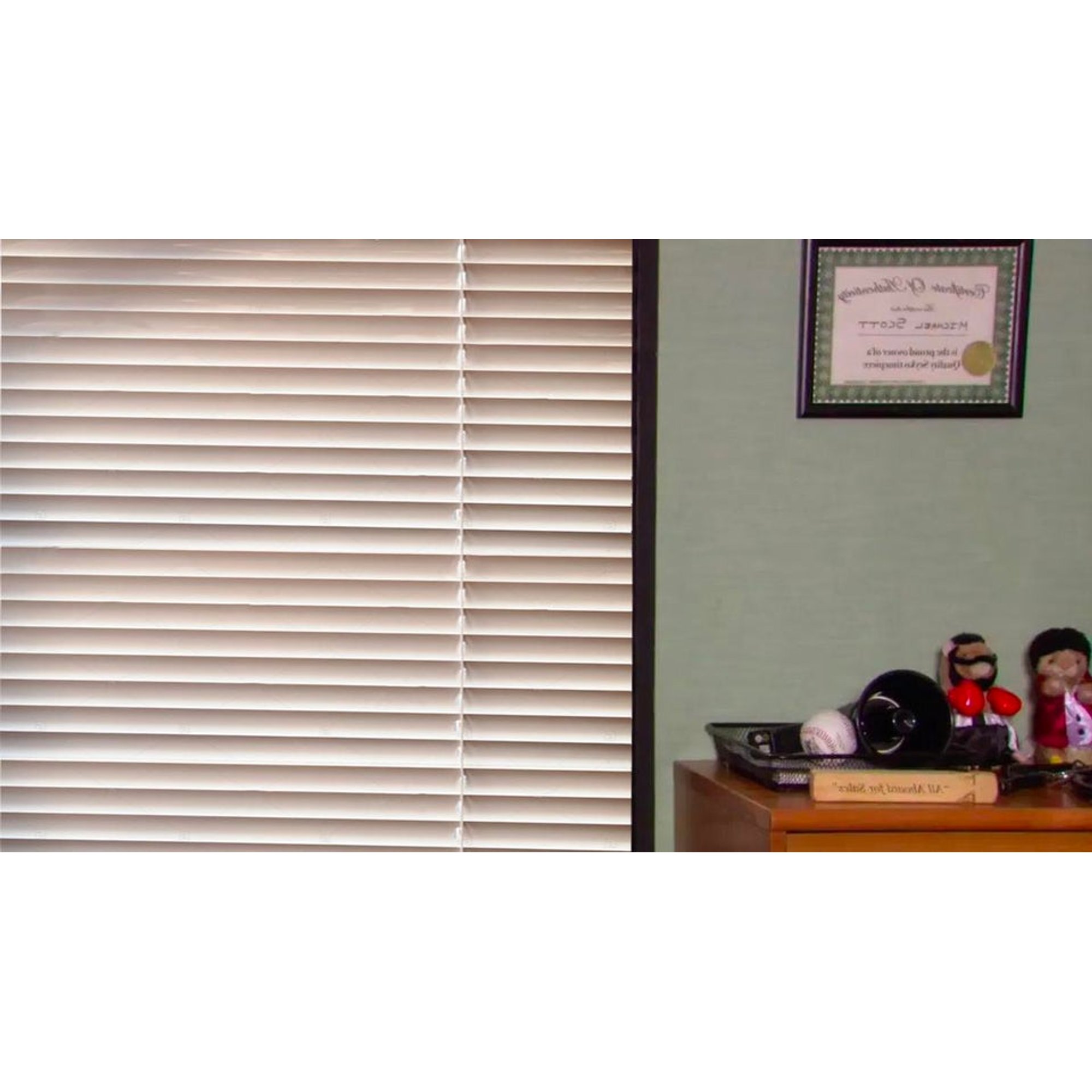 michael-scott-desk-for-zoom-background-2